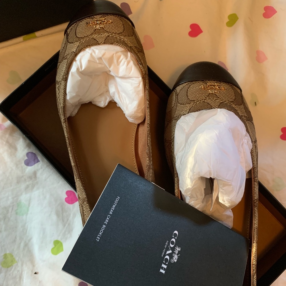 Coach flats